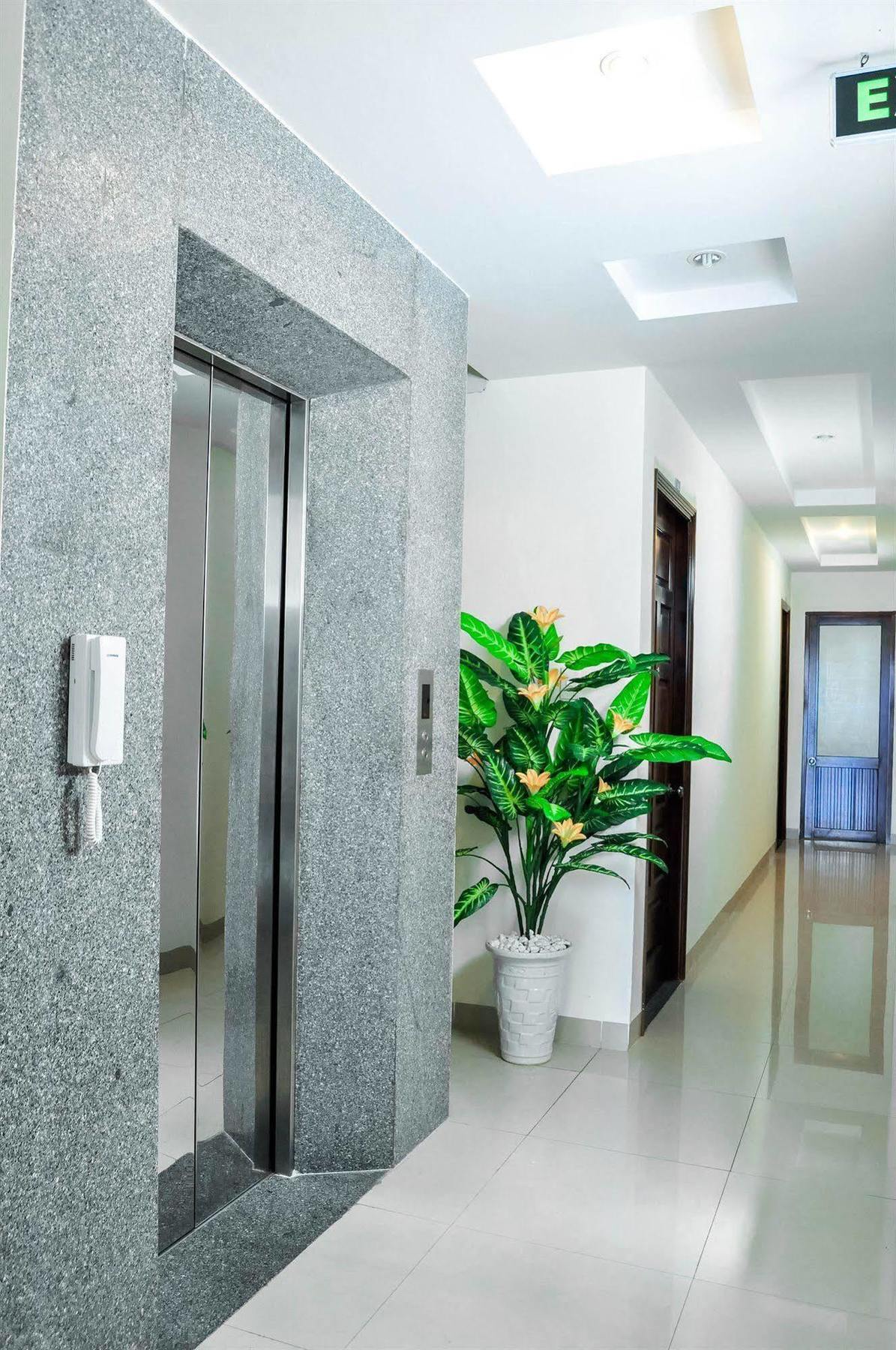 Thien Thanh Hotel - E Dragon Nha Trang Exterior photo